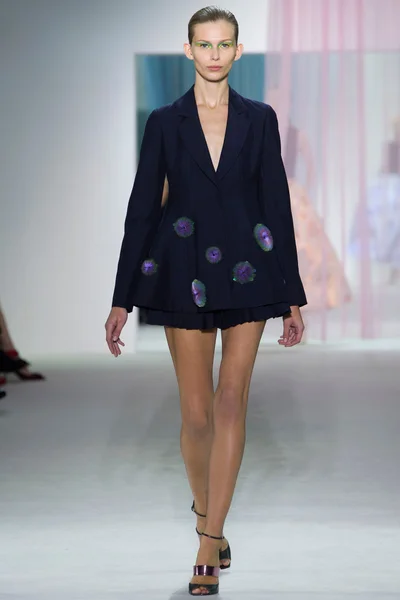 Look 49